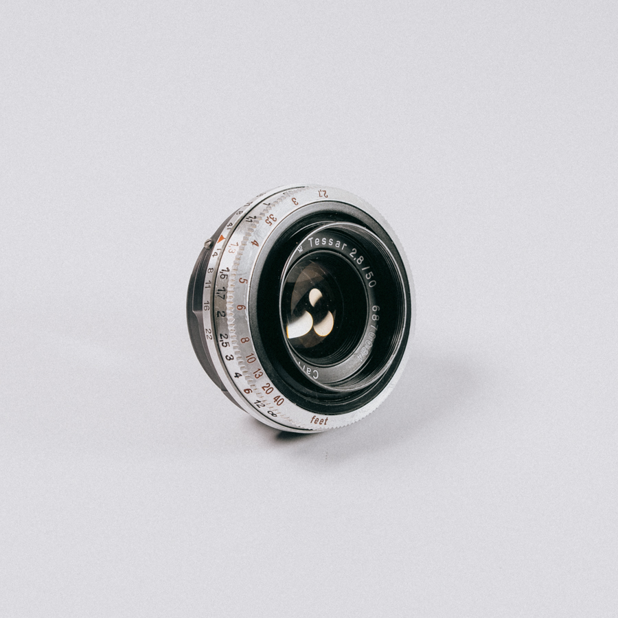 Photo showing the tessar lens detached